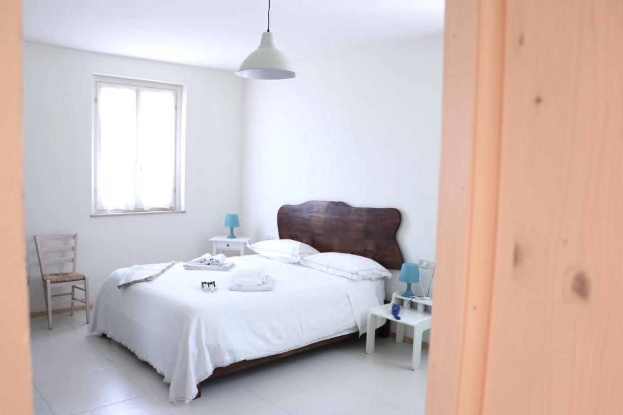 B&B Villa Olesia Ostra Extérieur photo