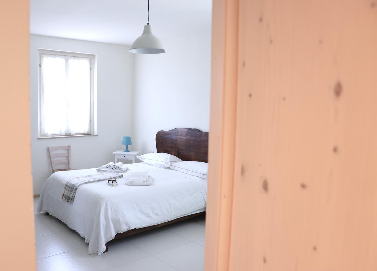 B&B Villa Olesia Ostra Extérieur photo
